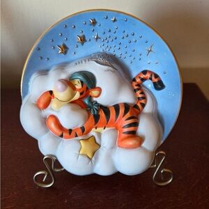 Bradford Exchange decorative plate featuring Tigger from Winnie the Pooh